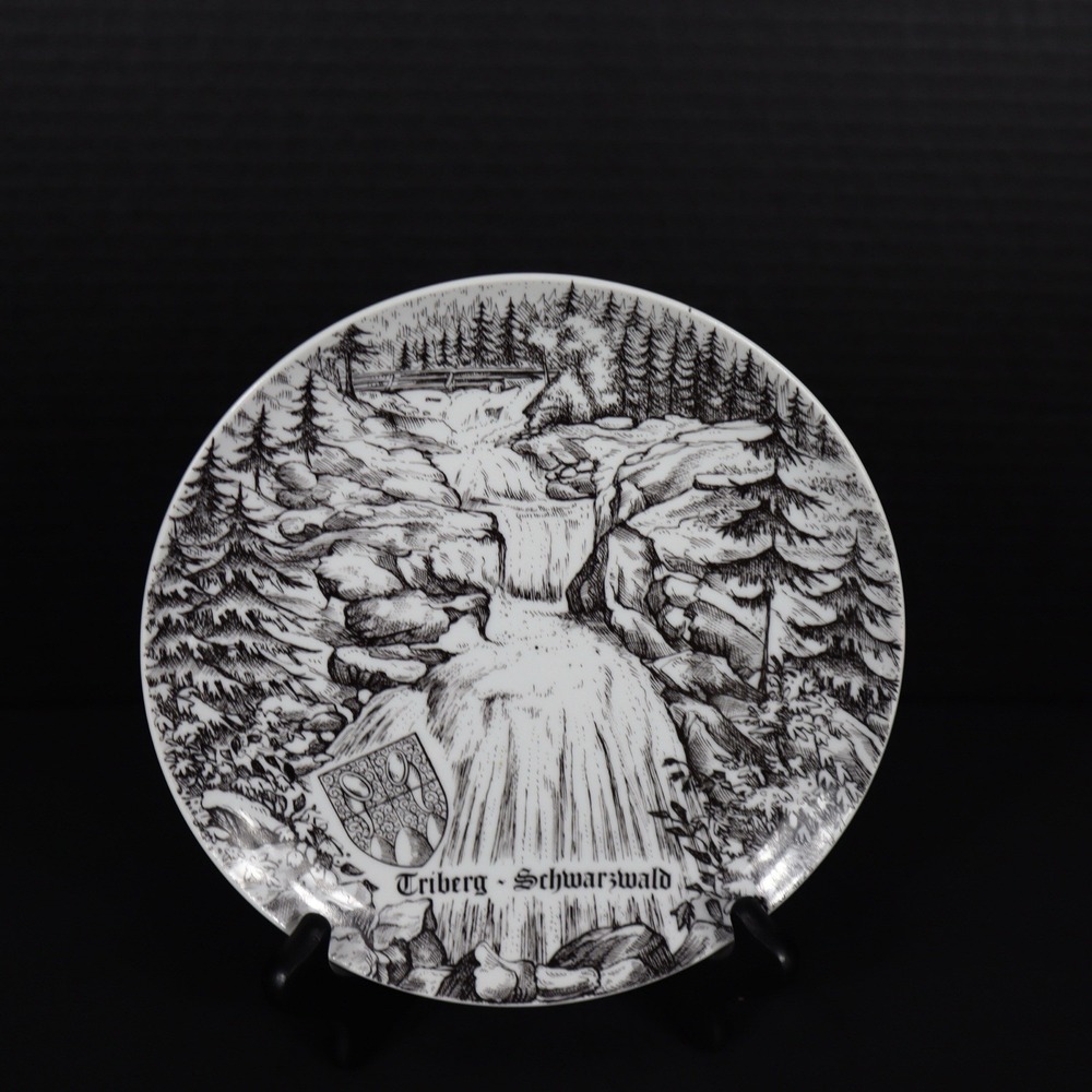 Triberg Schwarzwald Porcelain Plate Travel Souvenir Royal Porzellan Bavaria KPM
